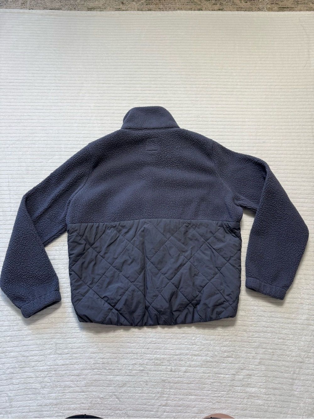Vuori Quilted Panel Sherpa Jacket - Charcoal - Picture 12 of 12